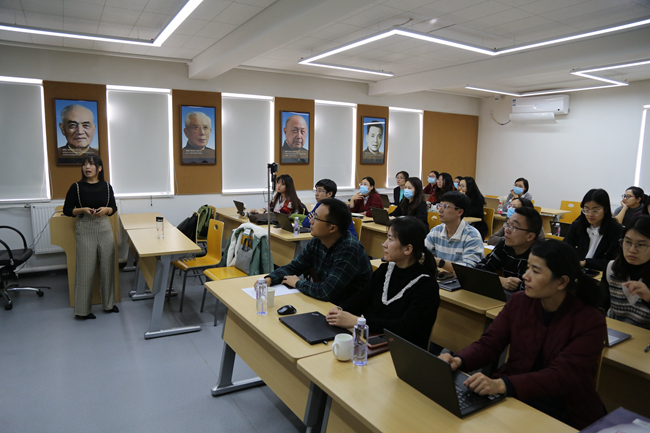 华球体育（中国）科技公司集团新时代学习大讲堂——青年学堂第二课在集团总部开讲