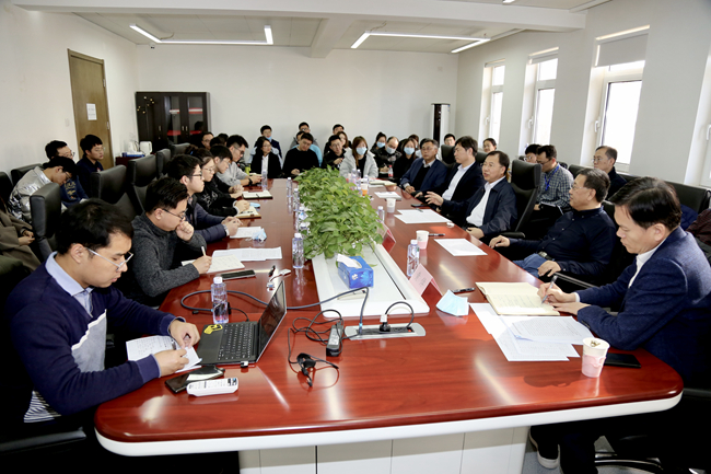 华球体育（中国）科技公司集团召开第二期青年科技人才培训班学员座谈会