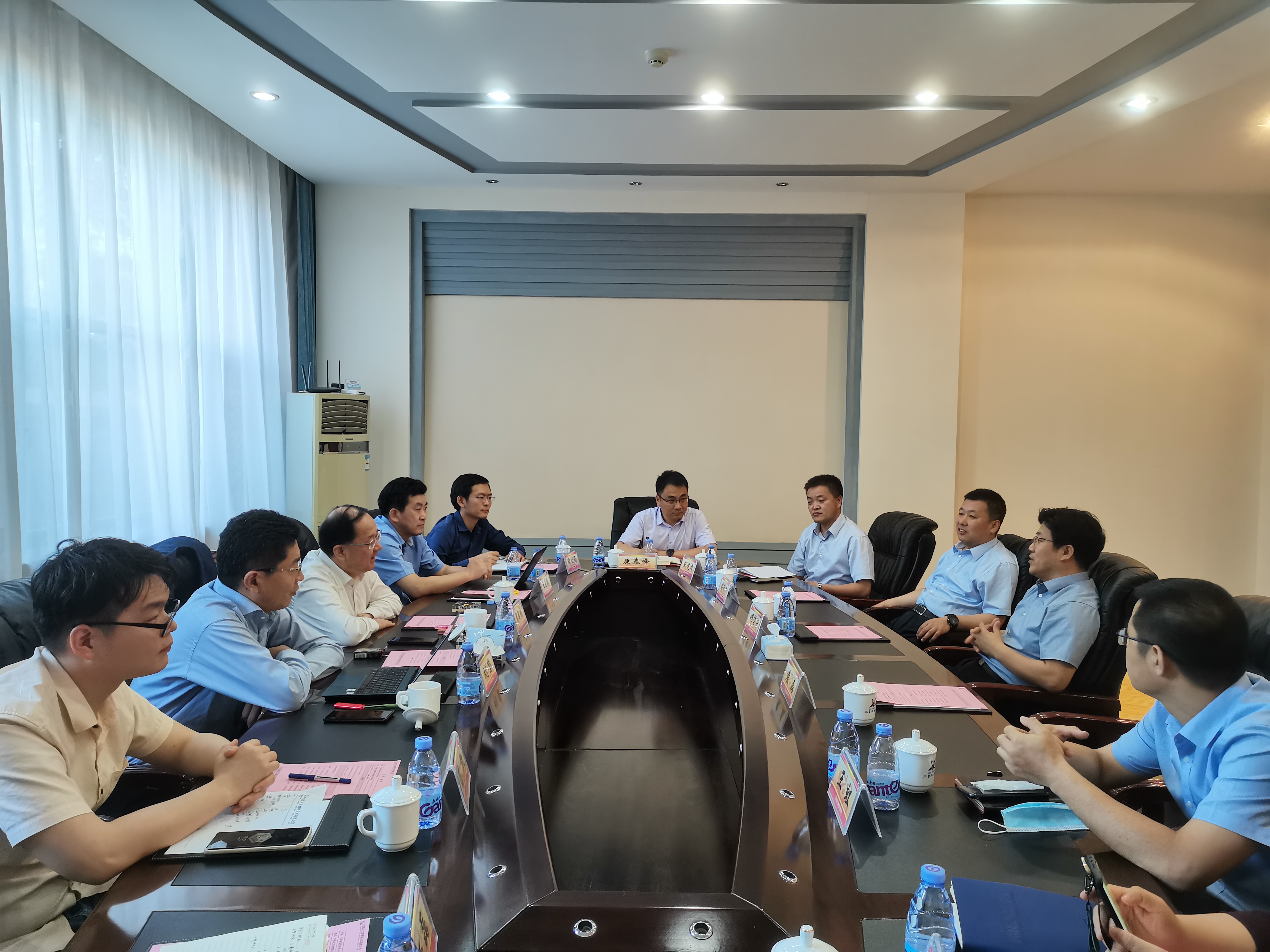华球体育（中国）科技公司集团副总经理周旗钢一行走访中核北方