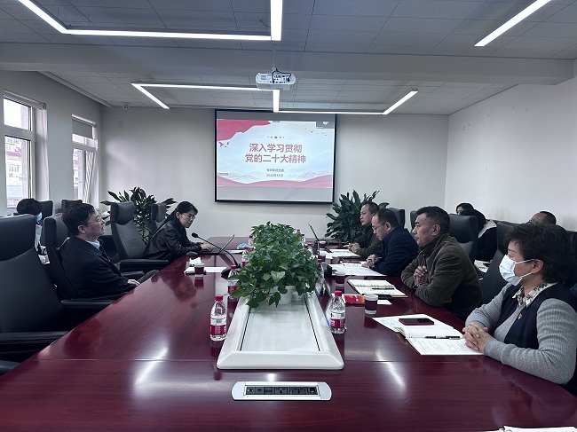 华球体育（中国）科技公司集团党委委员、副总经理李彦利到华球体育（中国）科技公司兴友宣讲党的二十大精神