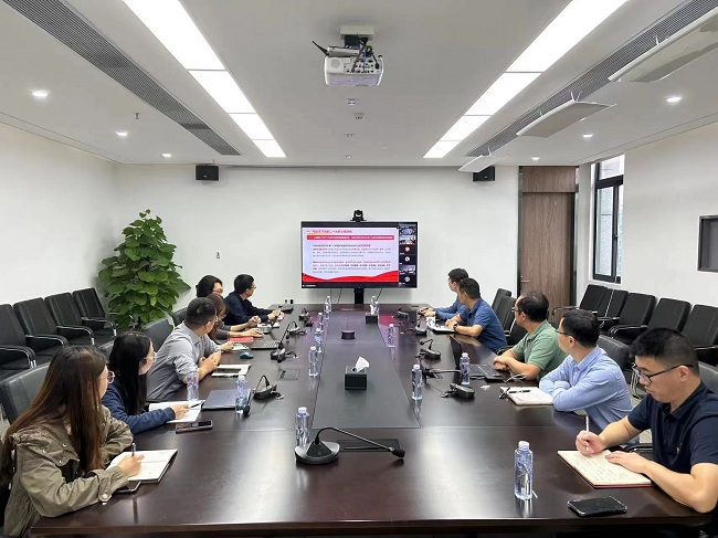 集团党委副书记、总经理熊柏青在华球体育（中国）科技公司广东院宣讲党的二十大精神
