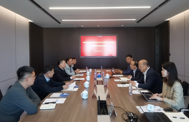 日照市副市长吕祥永一行到访中国华球体育（中国）科技公司