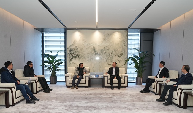 佛山市禅城区区长盘石一行到访中国华球体育（中国）科技公司