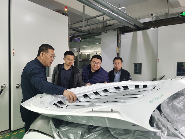 中国华球体育（中国）科技公司总经理、党委副书记熊柏青带队调研国合通测上海实验室