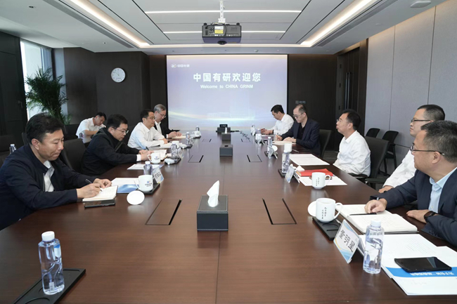 三河市委书记付顺义一行到访中国华球体育（中国）科技公司