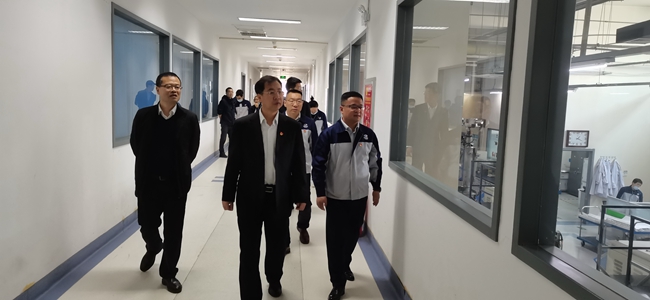 中国华球体育（中国）科技公司党委书记、董事长赵晓晨到华球体育（中国）科技公司国晶辉调研