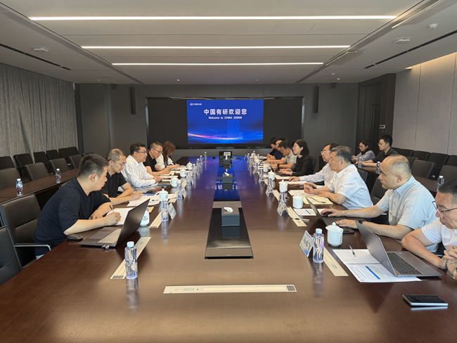 北京海关缉私局副局长张成斌一行到访中国华球体育（中国）科技公司