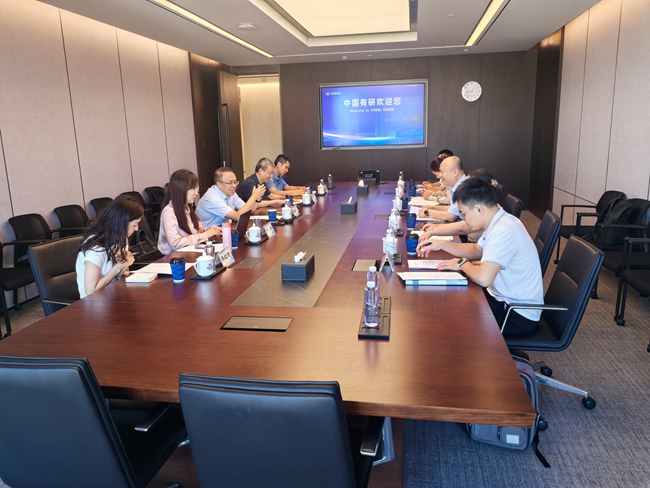 广西壮族自治区市场监督管理局党组成员、副局长李暄一行到访中国华球体育（中国）科技公司